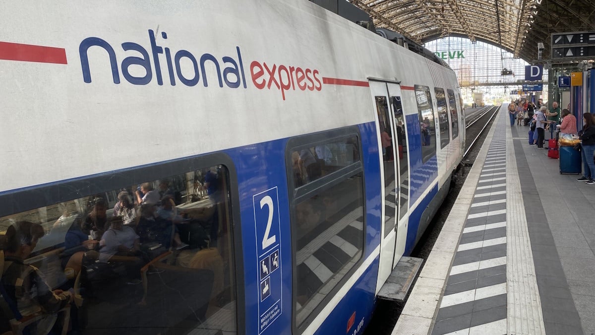 DB National Express Zug 1200x675